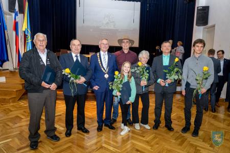 Na slavnostni akademiji podelili priznanja Občine Šenčur 